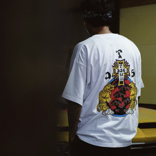 TRADMAN'S TORAICHI × DOGTOWN TEE 詳細画像